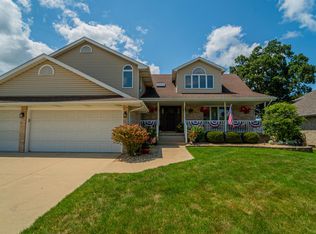 2924 Morningside Dr, Crown Point, IN 46307