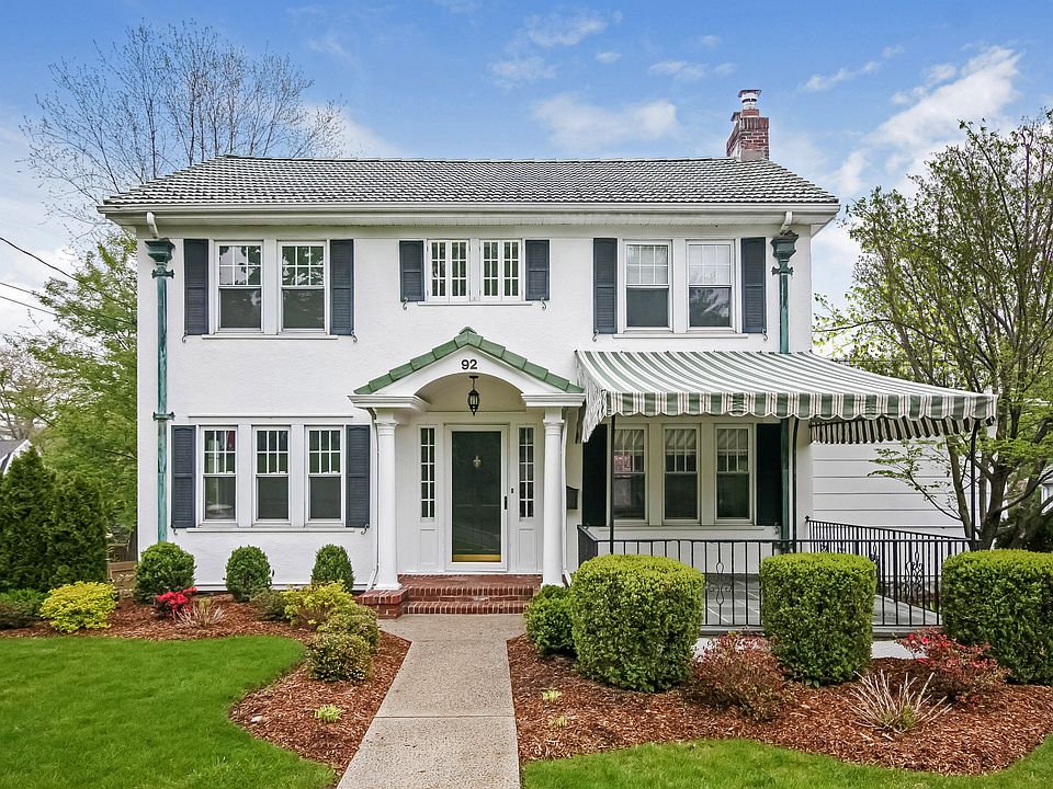 1st image of 92 Puritan Dr