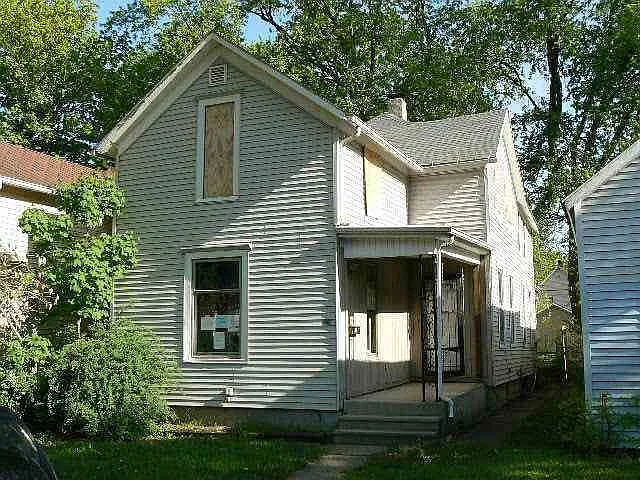 1324 Elm St photo 1