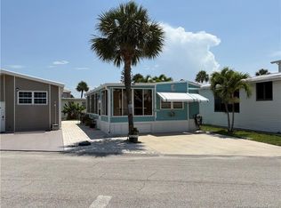438 Nettles Blvd, Jensen Beach, FL 34957