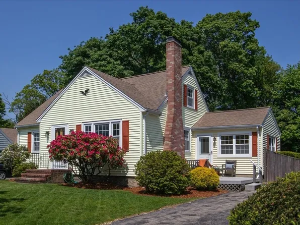 13 Killeen Rd, East Walpole, MA 02032