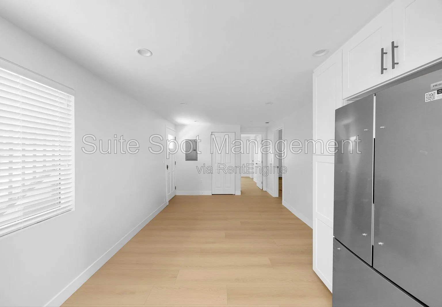 Studio, $1,400 — Photo 4