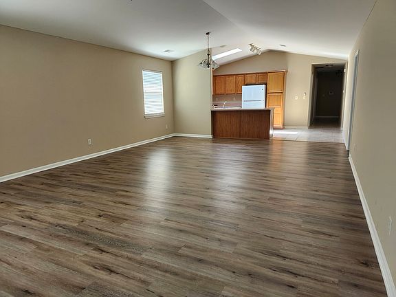 5th image of 10693 Keystone Ln