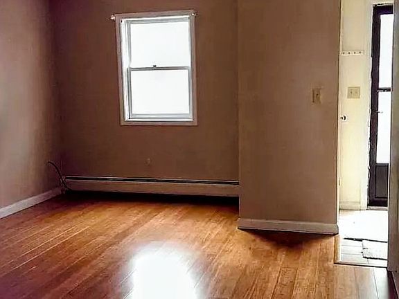 3rd image of 83 N Champlain St APT G