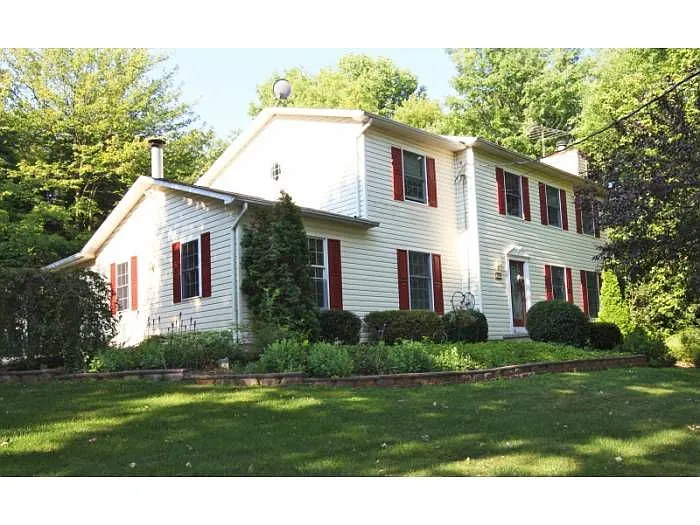 243 Welsh Rd photo 1