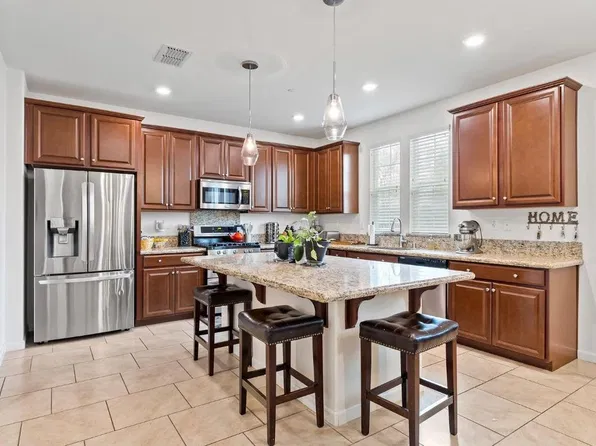 4217 Bob Doyle Dr, Roseville, CA 95747
