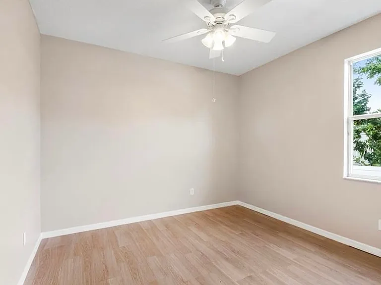 15316 Groose Point Ln — Photo 8