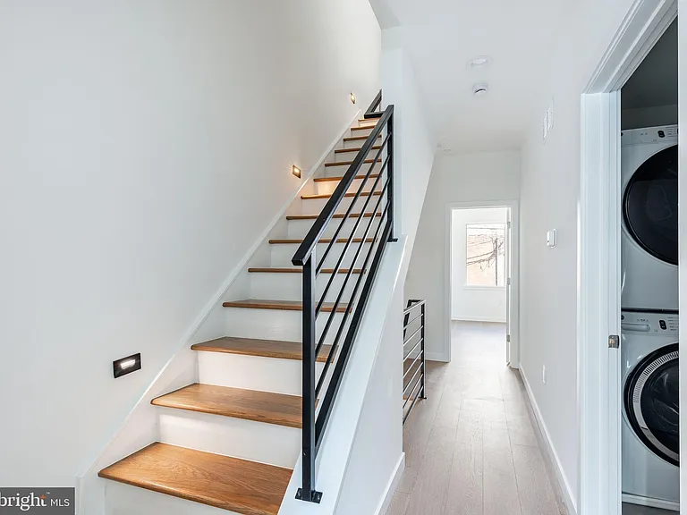 2925 W Master St — Photo 29