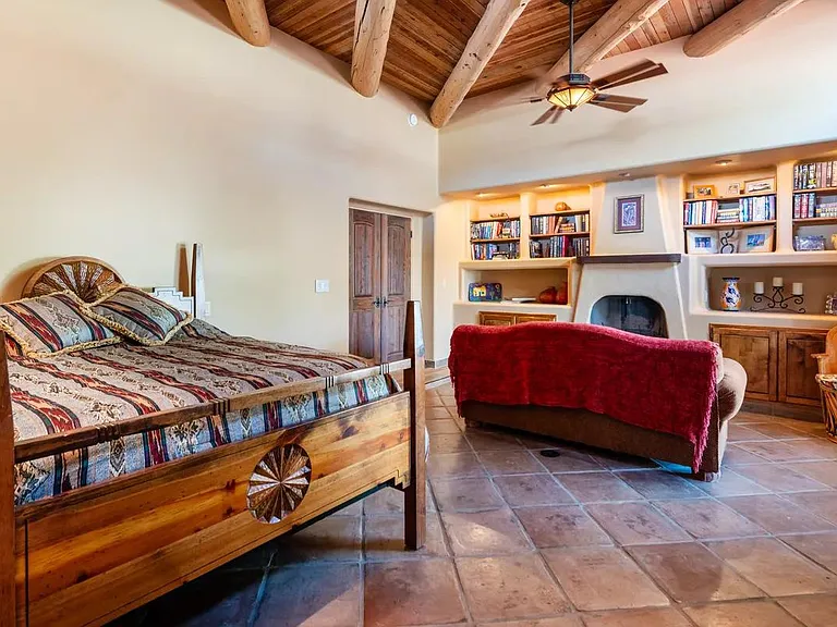5312 E Ludlow Dr — Photo 24