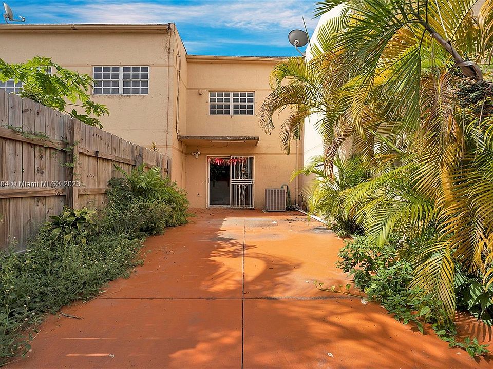 Les Chateaux At Intl Gardens Condominiums 11885 SW 18th Ter Miami FL Zillow