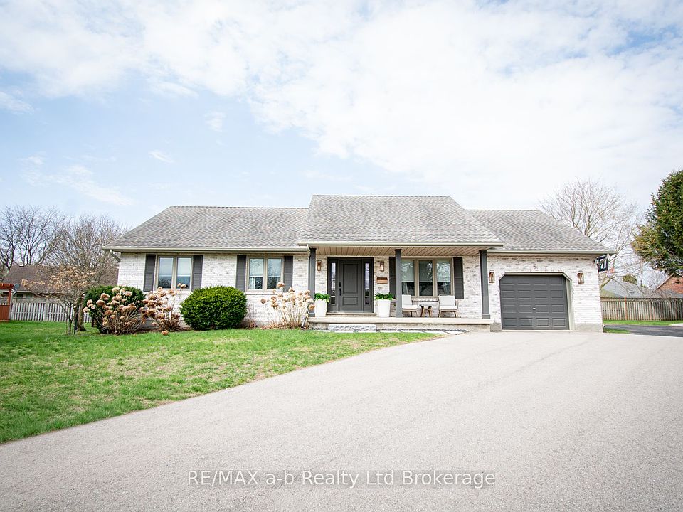 1st image of 3 Belfast Cir