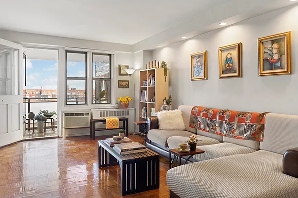 Sold by Compass | media 3