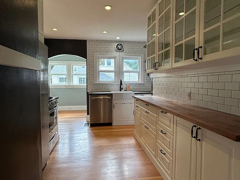 2232 SW Troy St — Photo 10