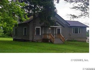 1929 Lake Rd, Ontario, NY 14519