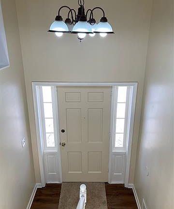 4th image of 2532 Woodstock Dr