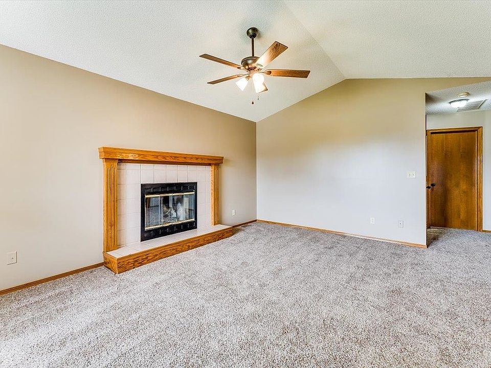 122 E Eagle Watch St, Mulvane, KS 67110 MLS 627177 Zillow