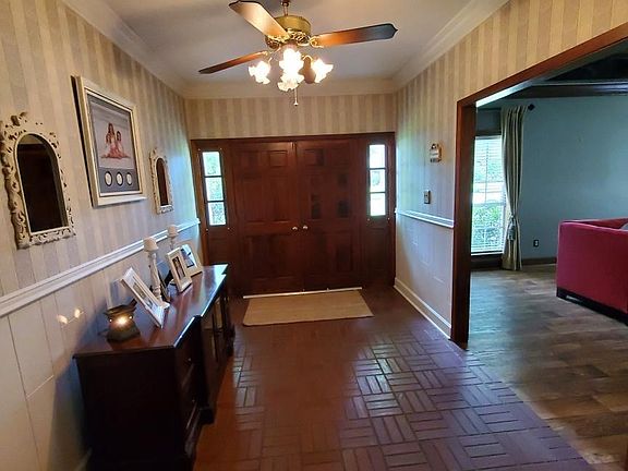 2nd image of 302 Pecan Bayou Dr