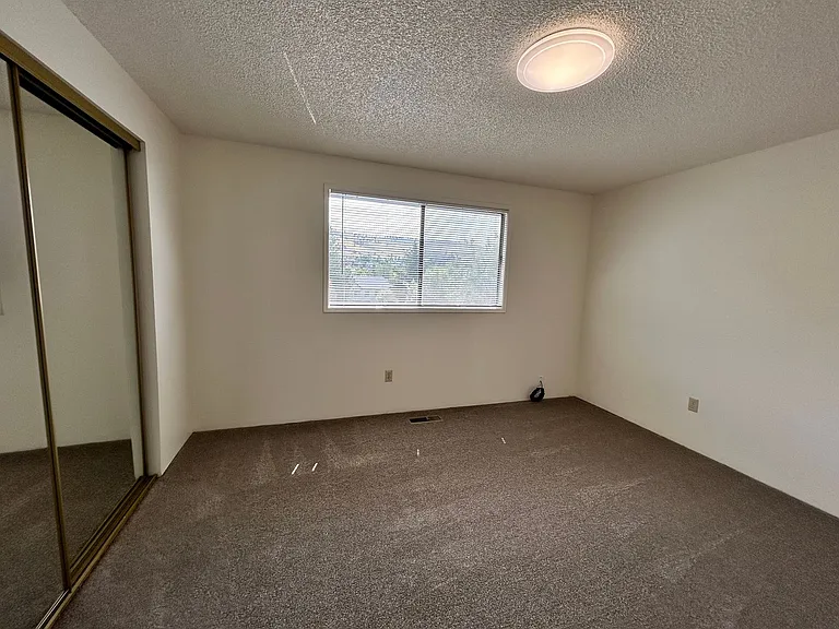 846 Homedale Rd — Photo 21