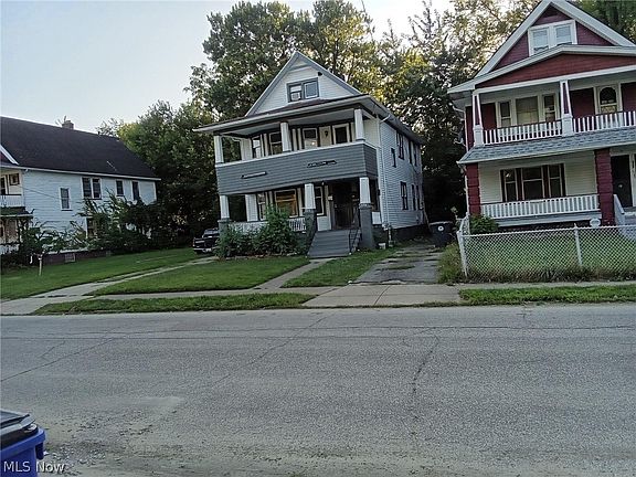 3rd image of 626 E 130th St