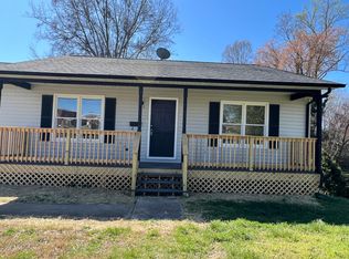 615 Cabarrus Ave, Mooresville, NC 28115