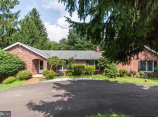 26 Sunnyside Ln, Yardley, PA 19067