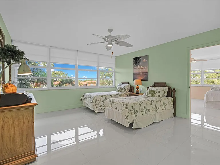 4280 Galt Ocean Dr #2F — Photo 30