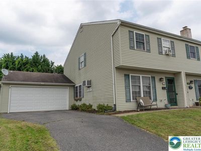 1547 Zimpfer Ln, Hellertown, PA, 18055