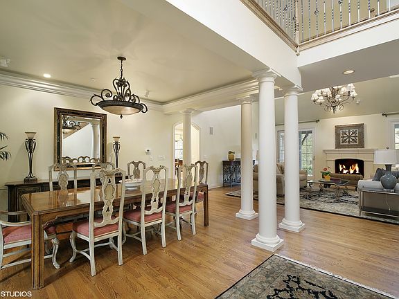 5th image of 2427 Fox Meadow Cir