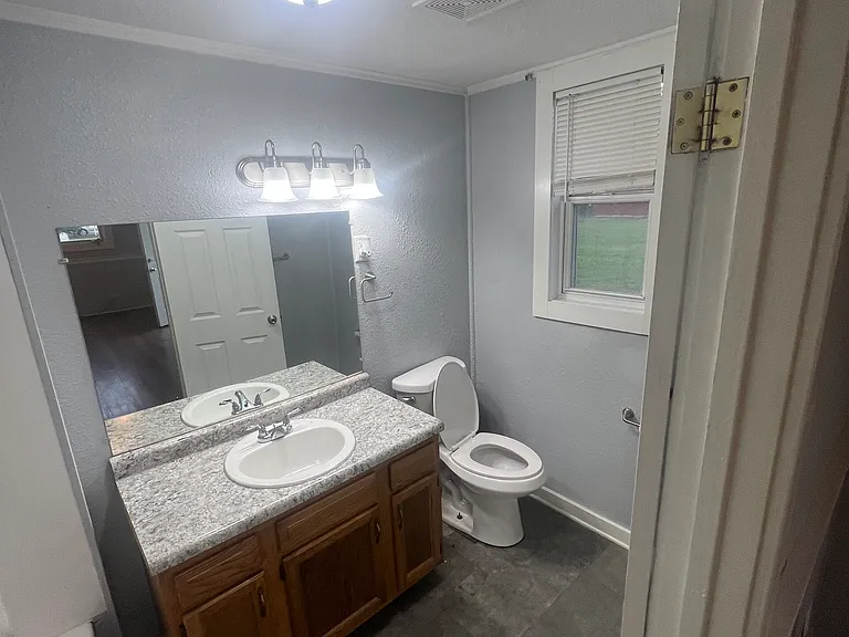 521 N Spruce St #1 — Photo 6