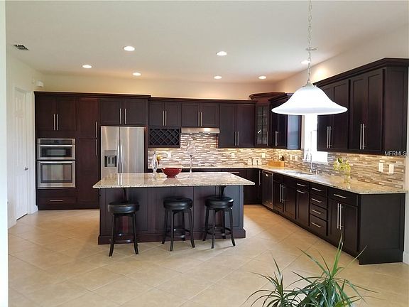5th image of 18241 Bellezza Dr