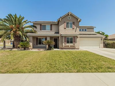 1260 W Muir Way, Hanford, CA, 93230