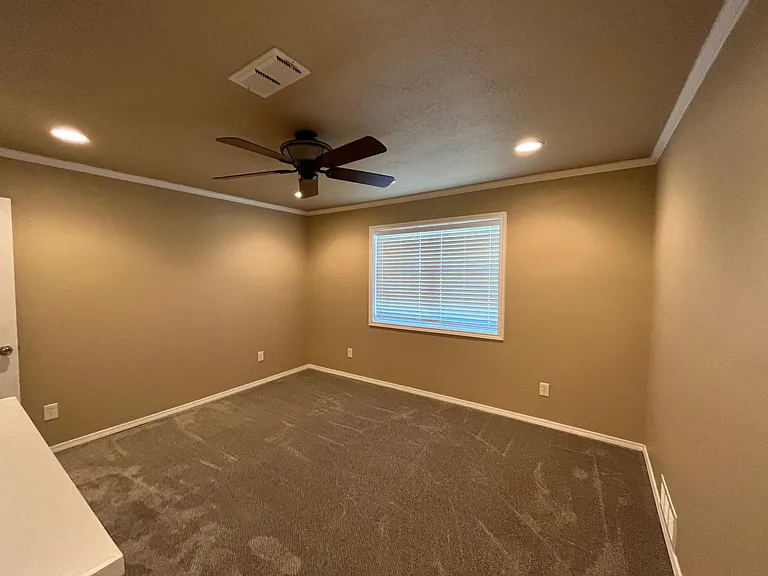 12504 Slide Rd — Photo 10