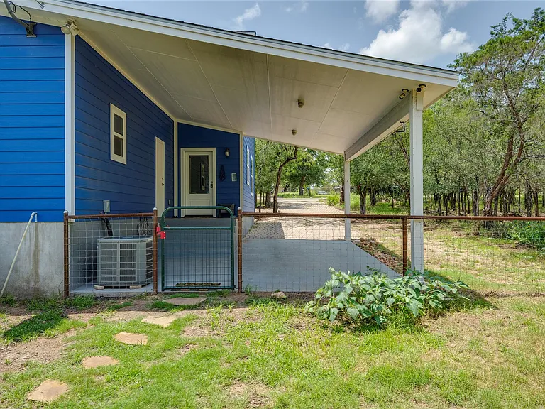 719 Birch Ln — Photo 18