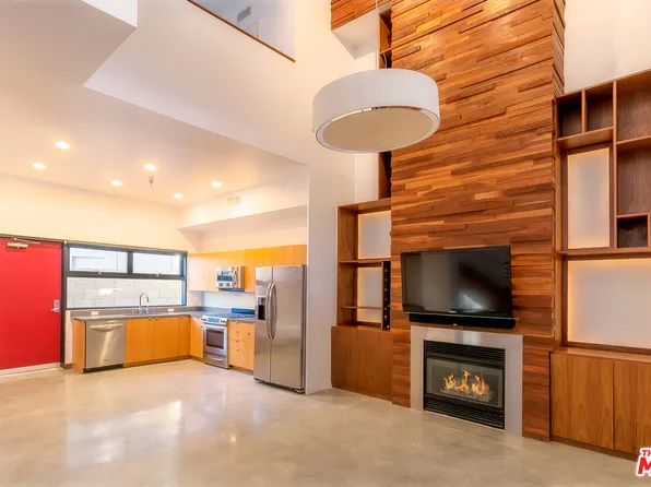 815 Hampton Dr Unit 8, Los Angeles, CA 90291