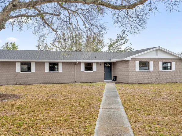 1002 Spirit Lake Rd, Winter Haven, FL 33880