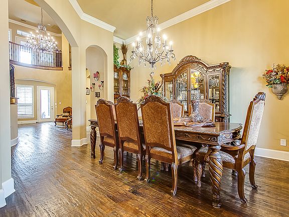 4th image of 4086 Forest Park Ln