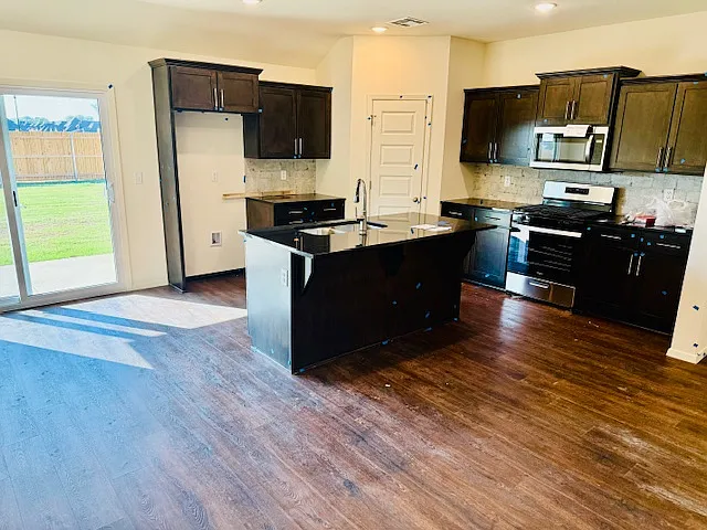 12402 S Joplin Pl — Photo 3