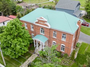 11 Cross St, Loyalist, ON K0H2H0