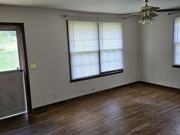 2nd image of 102 N Church St