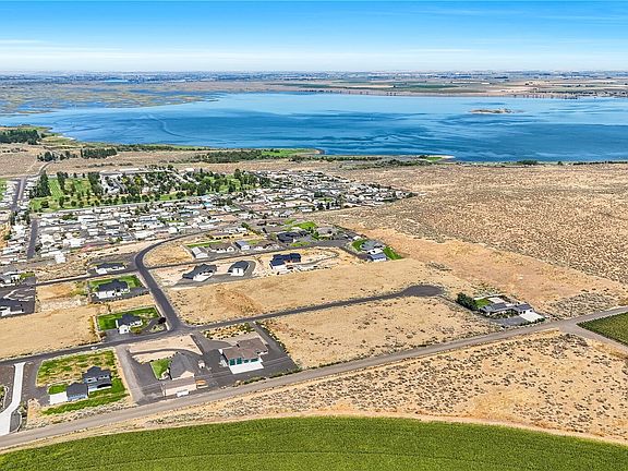 2nd image of 6921 8.9 Road SE