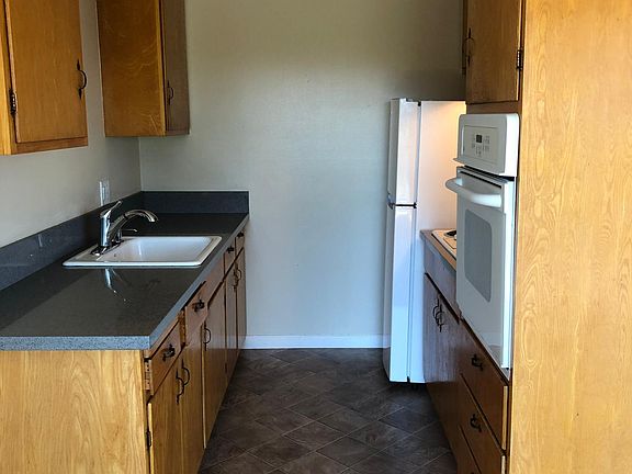 3rd image of 2221 Princeton Dr
