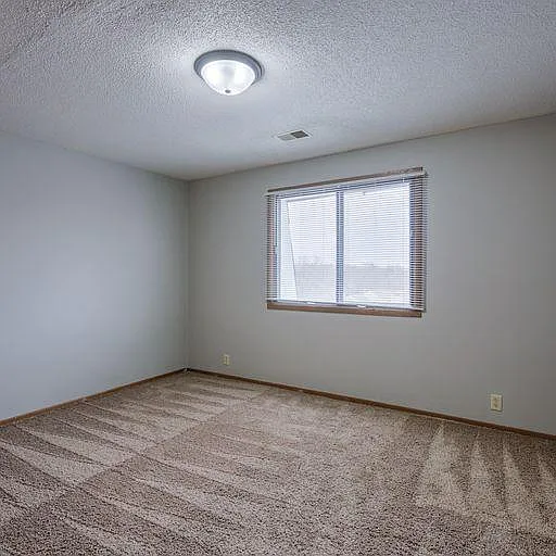 10827 Blondo St #24 — Photo 7