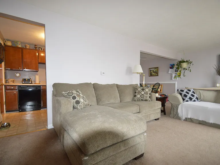 Living Room 4_10072020