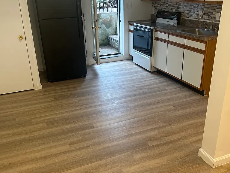 106 Rosemary Ln #WALK-IN BASEMENT — Photo 7