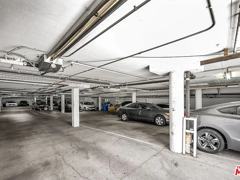 1546 Hi Point St #201 — Photo 11
