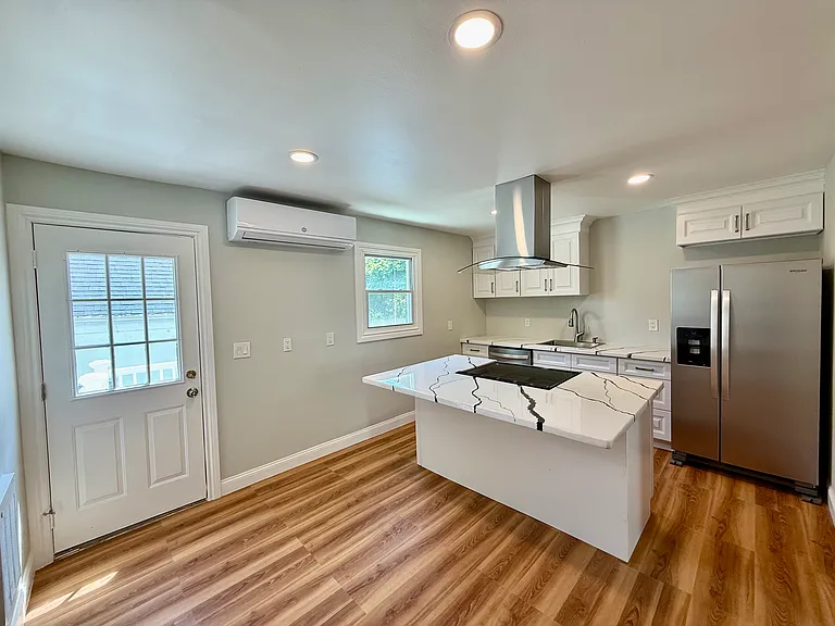 10 Elmwood St #12 — Photo 13