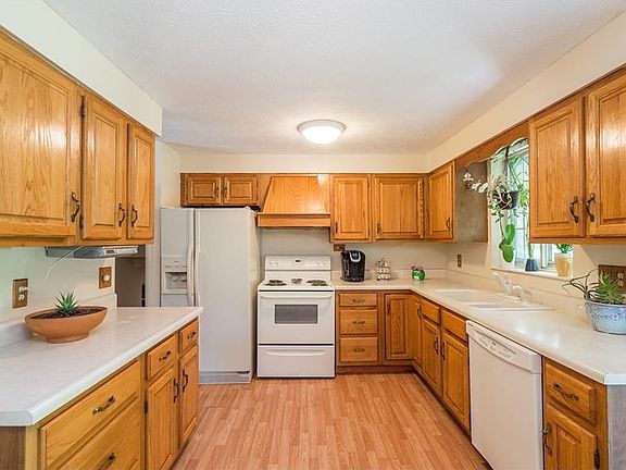 5th image of 5718 Woodcock Way