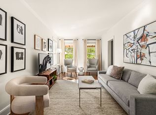 681 E 4th St, Brooklyn, NY 11218
