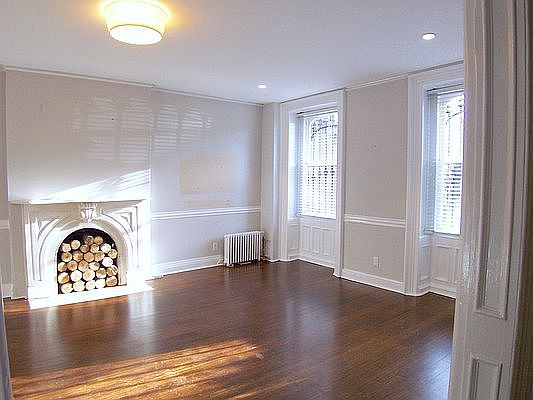 1st image of 223 Clermont Ave
