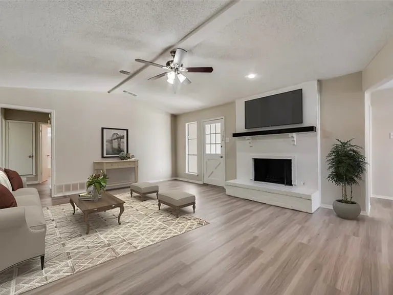 1317 Westpark Dr — Photo 2